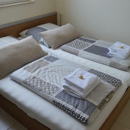 Apartment Meerfeld ドゥイスブルグ エクステリア 写真