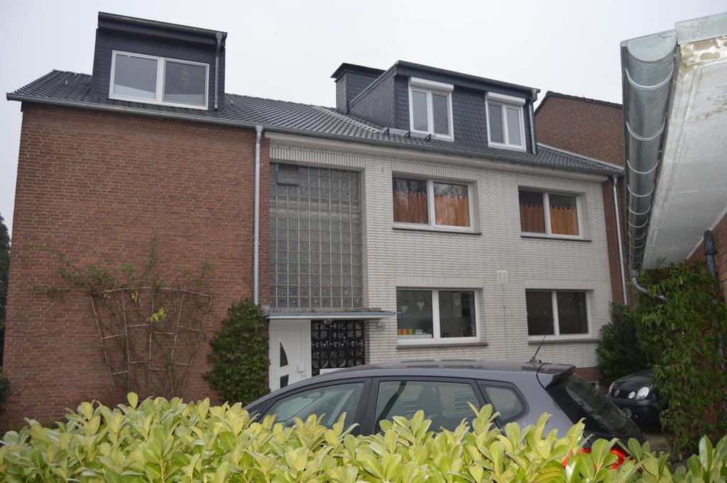 Apartment Meerfeld ドゥイスブルグ エクステリア 写真