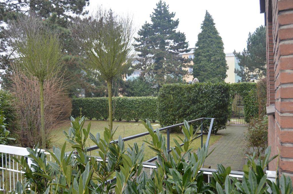 Apartment Meerfeld ドゥイスブルグ エクステリア 写真