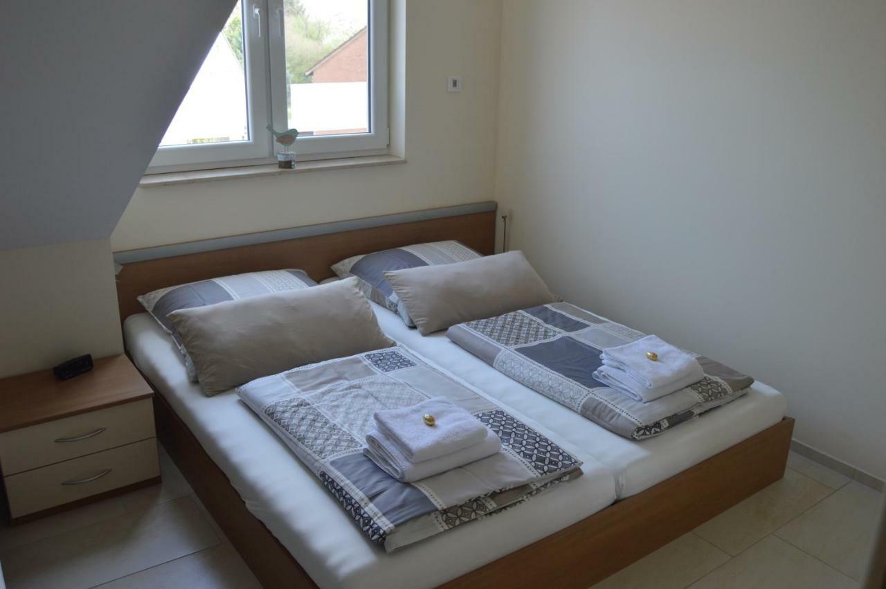 Apartment Meerfeld ドゥイスブルグ エクステリア 写真