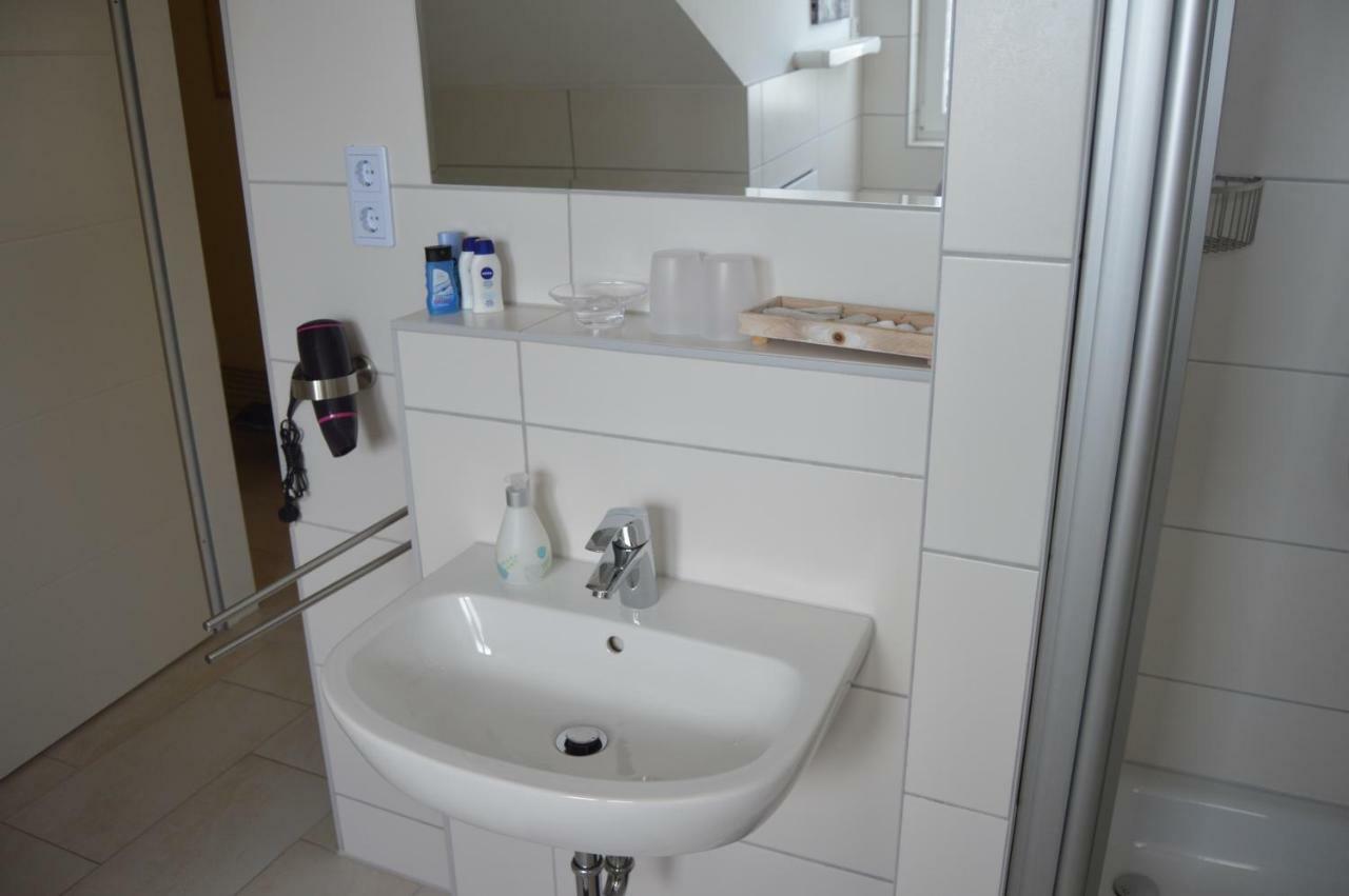 Apartment Meerfeld ドゥイスブルグ エクステリア 写真