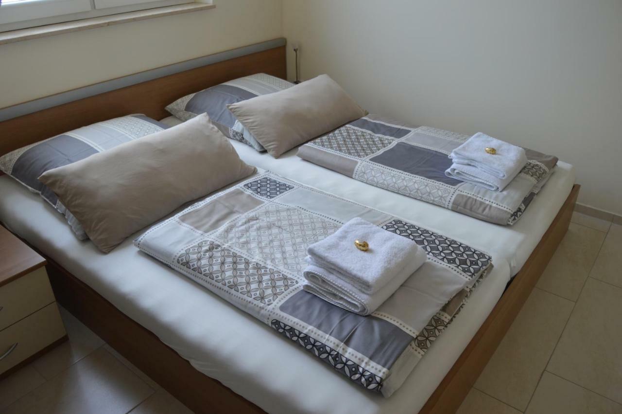 Apartment Meerfeld ドゥイスブルグ エクステリア 写真