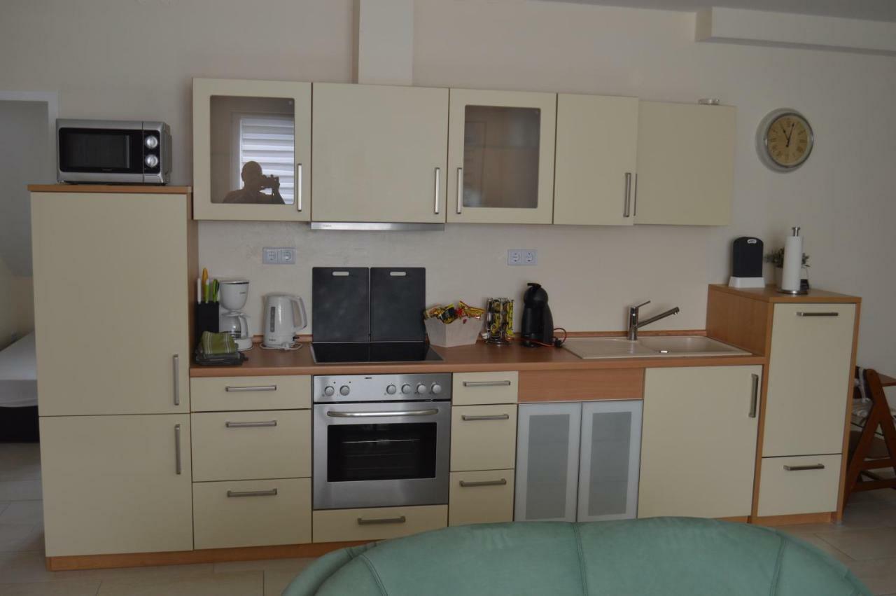 Apartment Meerfeld ドゥイスブルグ エクステリア 写真